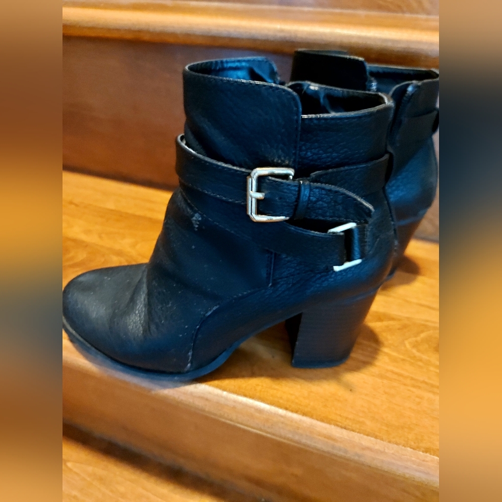 Black Ankle Boots.